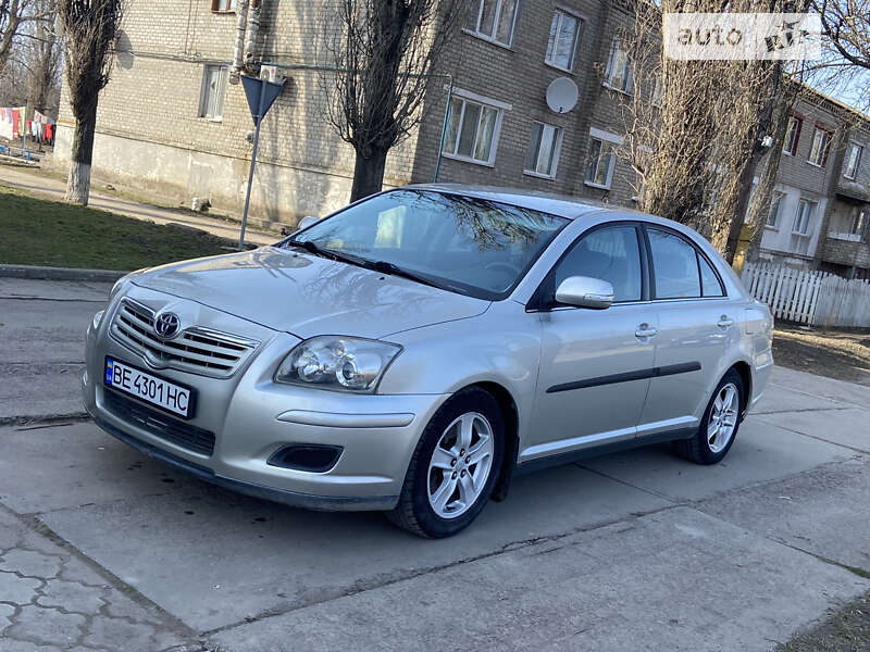 Ліфтбек Toyota Avensis 2007 в Новому Бузі