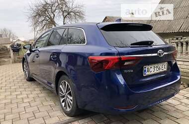 Универсал Toyota Avensis 2015 в Луцке