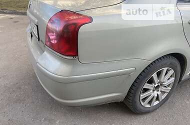 Седан Toyota Avensis 2003 в Павлограде