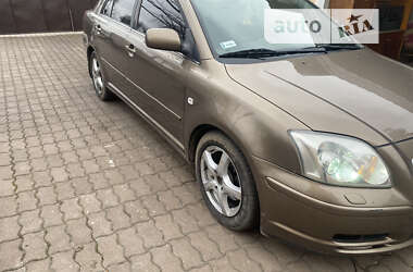 Лифтбек Toyota Avensis 2006 в Брусилове