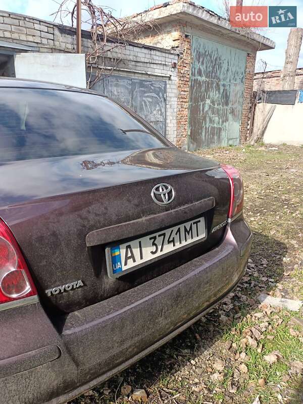Седан Toyota Avensis 2008 в Черкассах
