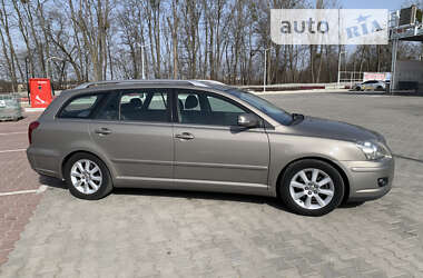 Універсал Toyota Avensis 2006 в Вінниці