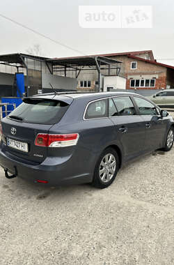 Универсал Toyota Avensis 2009 в Долине