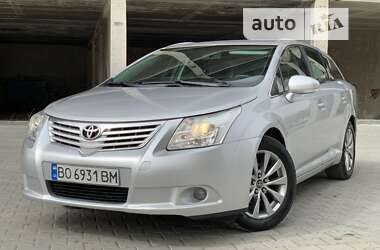 Універсал Toyota Avensis 2010 в Тернополі