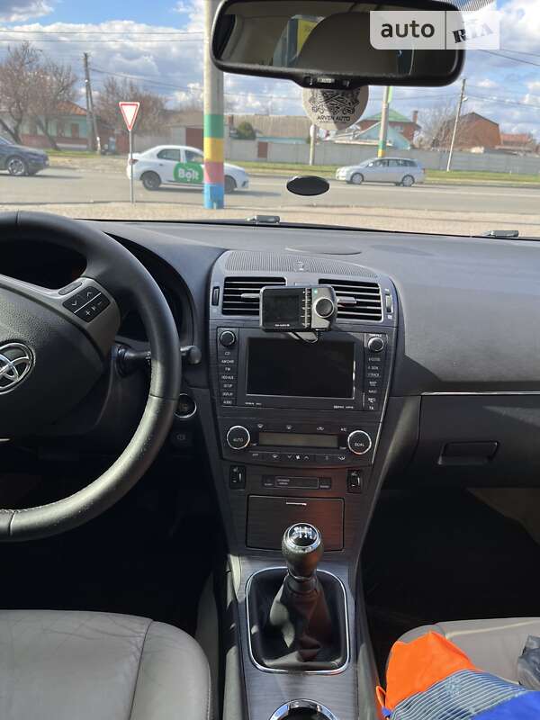 Универсал Toyota Avensis 2010 в Харькове