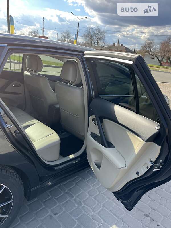 Универсал Toyota Avensis 2010 в Харькове