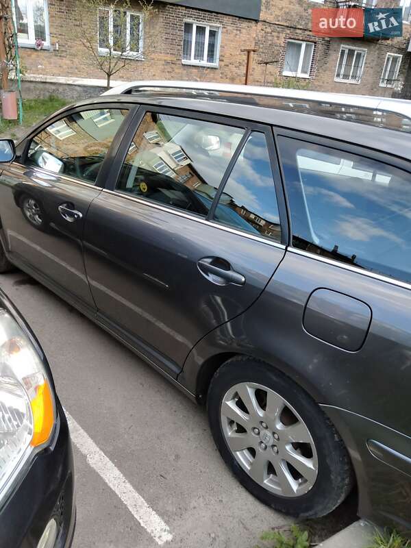 Универсал Toyota Avensis 2008 в Шептицькому