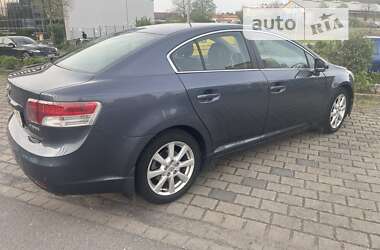 Седан Toyota Avensis 2008 в Павлограде