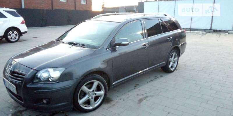 Универсал Toyota Avensis 2006 в Тернополе