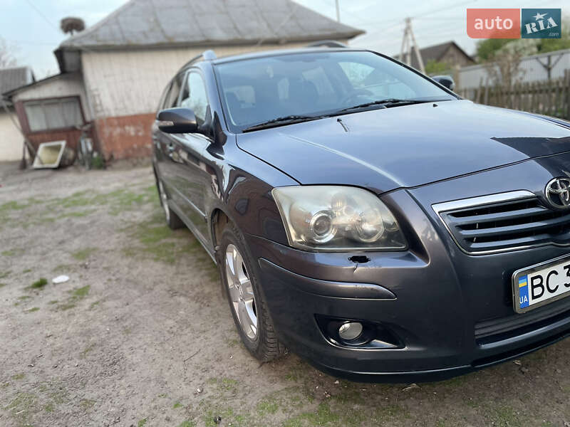 Универсал Toyota Avensis 2008 в Шептицькому
