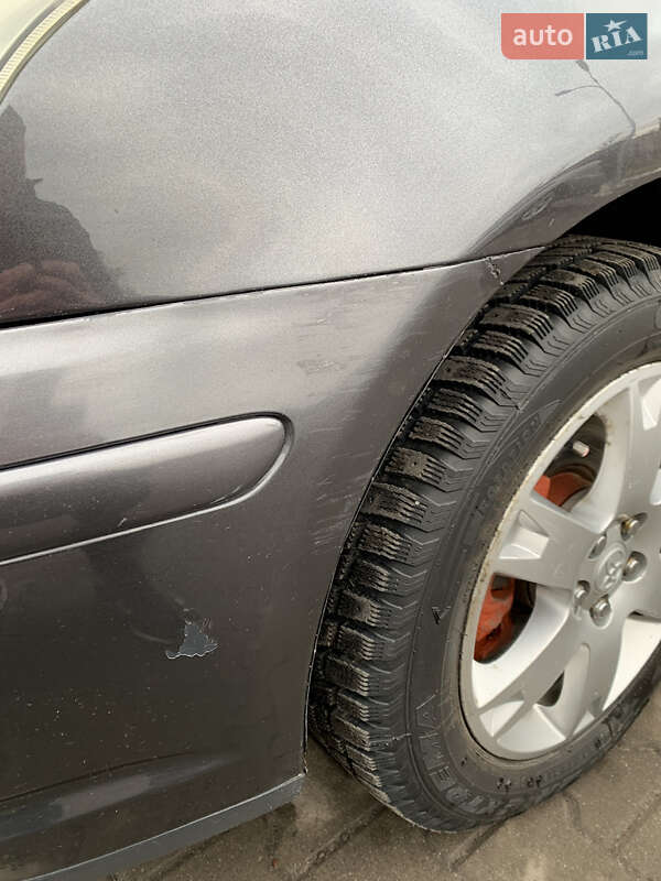 Универсал Toyota Avensis 2008 в Шептицькому