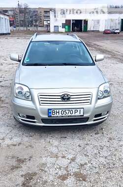 Универсал Toyota Avensis 2004 в Болграде