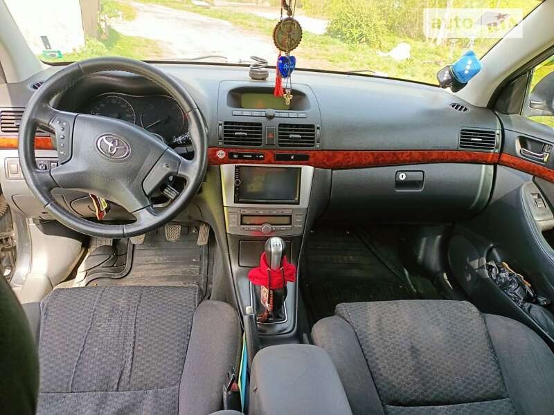 Универсал Toyota Avensis 2004 в Белой Церкви