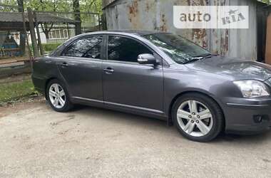 Седан Toyota Avensis 2006 в Ровно