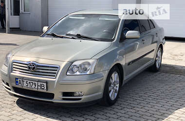 Ліфтбек Toyota Avensis 2003 в Калуші