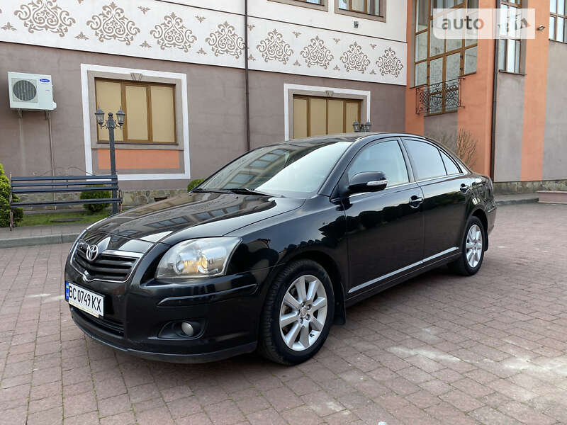 Седан Toyota Avensis 2008 в Стрые