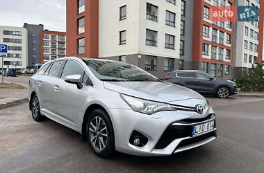 Универсал Toyota Avensis 2016 в Ивано-Франковске