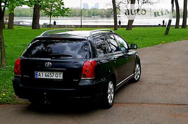 Универсал Toyota Avensis 2005 в Киеве