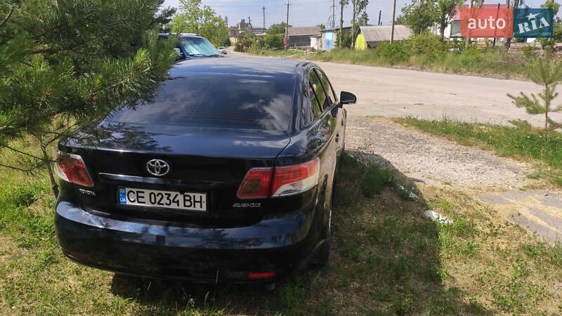 Седан Toyota Avensis 2010 в Новоднестровске