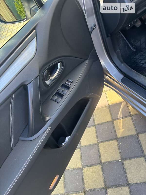 Універсал Toyota Avensis 2015 в Львові