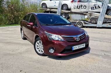 Универсал Toyota Avensis 2013 в Киеве