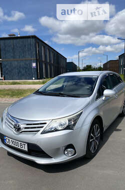 Универсал Toyota Avensis 2013 в Чернигове