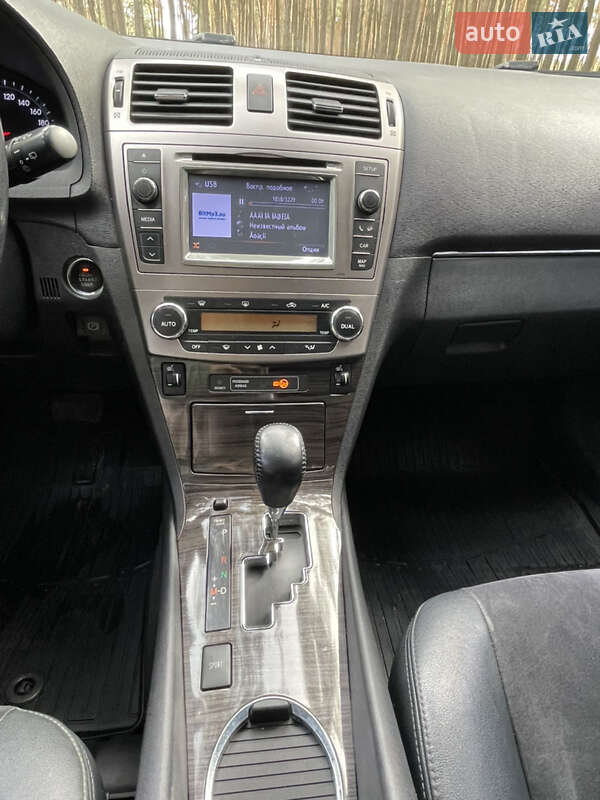Универсал Toyota Avensis 2012 в Краматорске