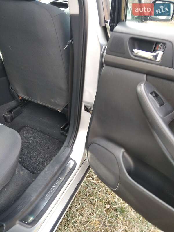 Универсал Toyota Avensis 2006 в Ивано-Франковске