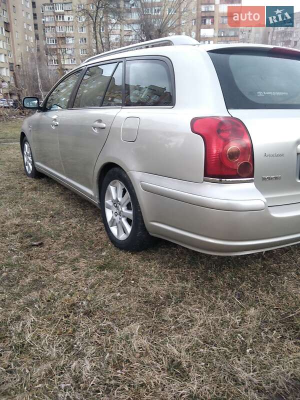 Универсал Toyota Avensis 2006 в Ивано-Франковске