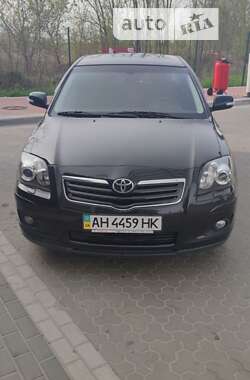 Седан Toyota Avensis 2006 в Вишневому