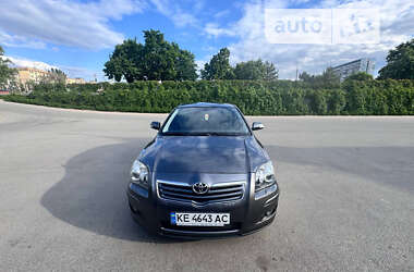 Седан Toyota Avensis 2008 в Днепре