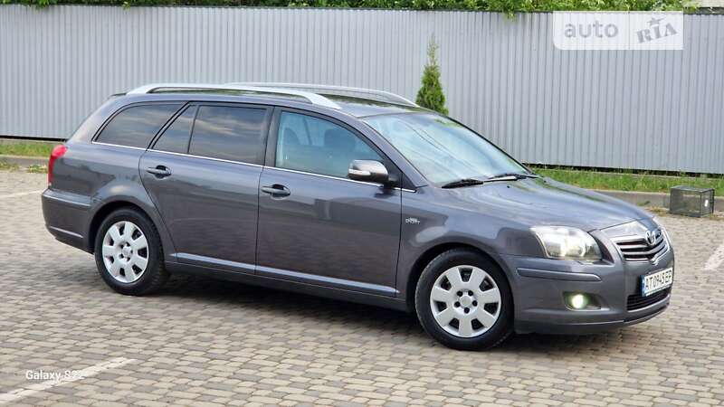 Универсал Toyota Avensis 2006 в Ивано-Франковске