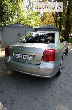 Седан Toyota Avensis 2005 в Дніпрі