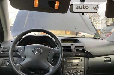 Універсал Toyota Avensis 2005 в Вінниці