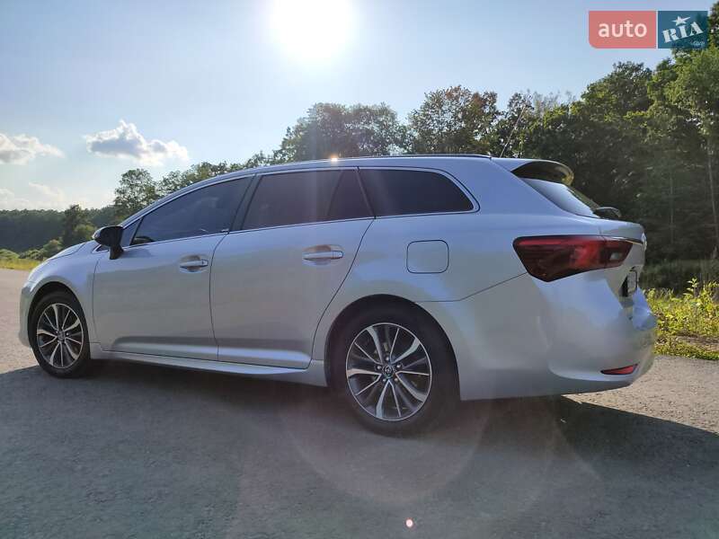 Универсал Toyota Avensis 2016 в Харькове