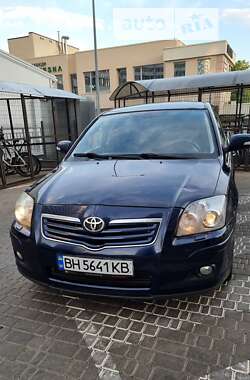 Седан Toyota Avensis 2008 в Одессе