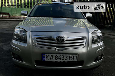 Седан Toyota Avensis 2007 в Киеве