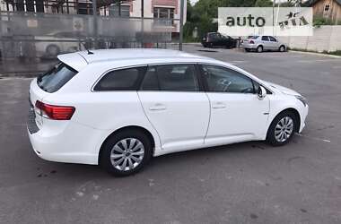 Універсал Toyota Avensis 2012 в Чернігові