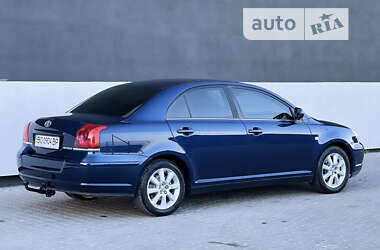 Седан Toyota Avensis 2005 в Тернополе