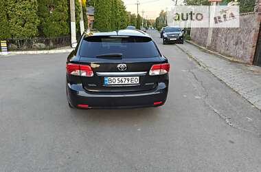 Універсал Toyota Avensis 2013 в Києві