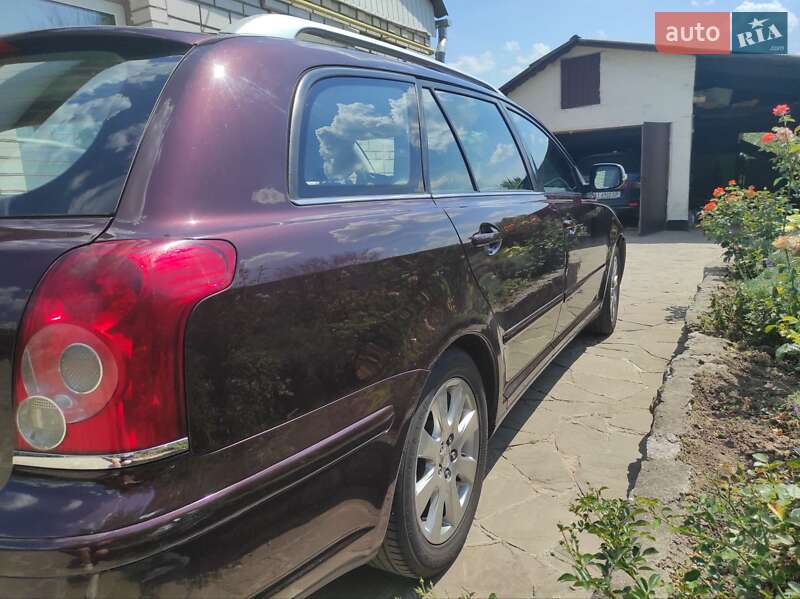 Универсал Toyota Avensis 2007 в Умани