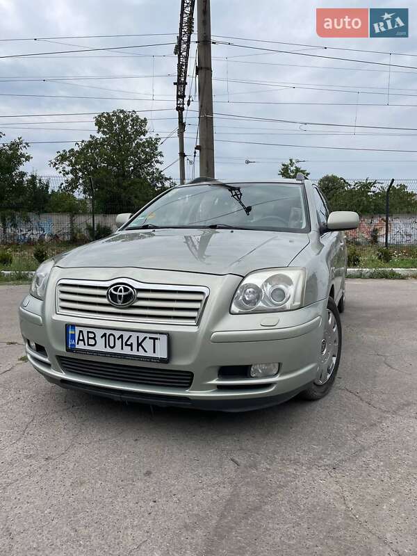 Универсал Toyota Avensis 2004 в Жмеринке