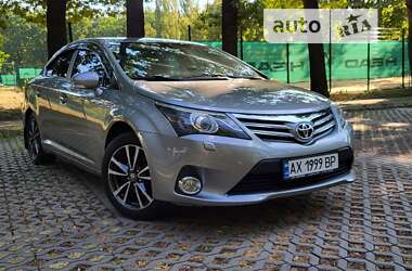 Седан Toyota Avensis 2012 в Харькове