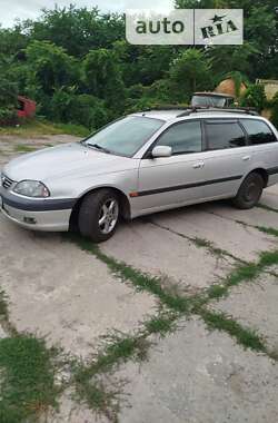 Универсал Toyota Avensis 2001 в Одессе