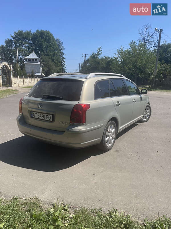 Универсал Toyota Avensis 2006 в Делятине