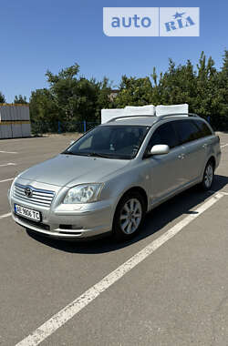 Универсал Toyota Avensis 2004 в Кривом Роге