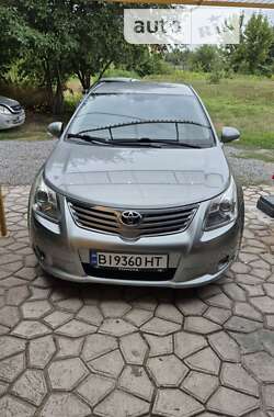 Седан Toyota Avensis 2011 в Заводском