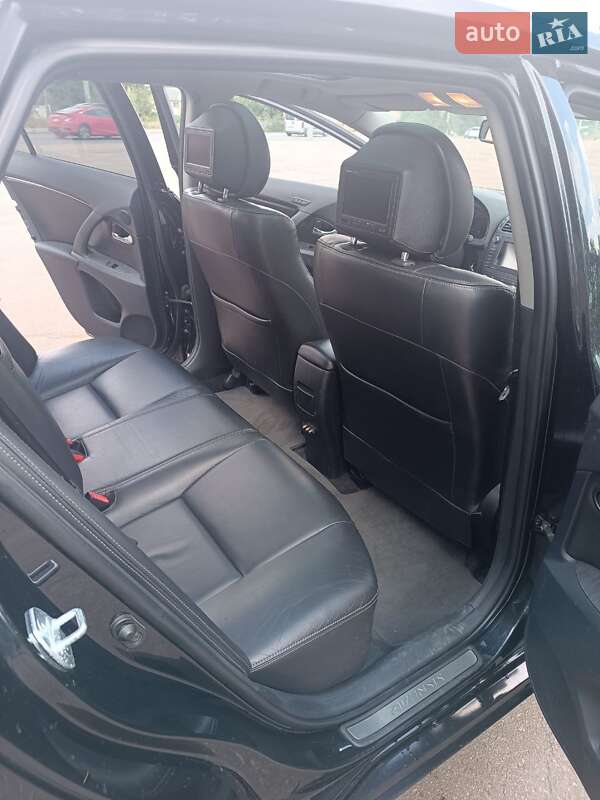 Универсал Toyota Avensis 2011 в Житомире фото 7 Универсал Toyota Avensis 2011 в Житомире