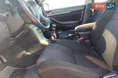Ліфтбек Toyota Avensis 2008 в 