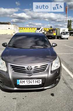 Седан Toyota Avensis 2008 в Житомирі